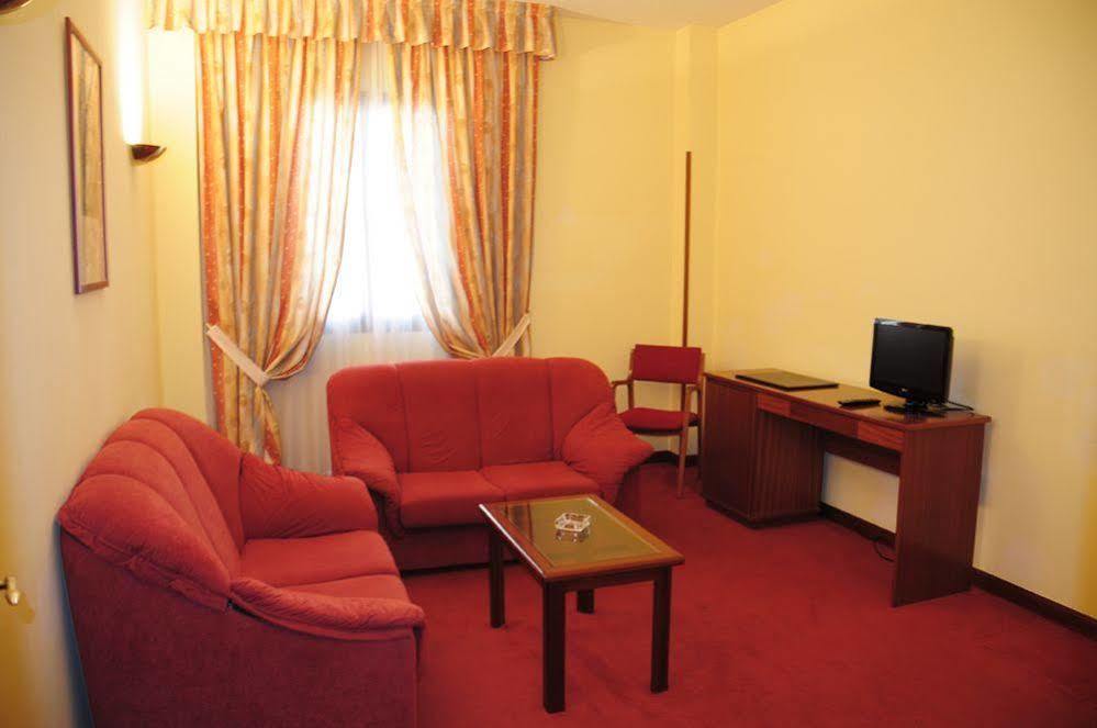 Luz Hotel Haro Exteriér fotografie